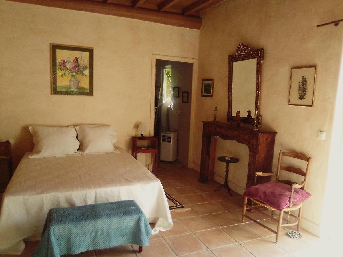 Le Domaine De Belle Bed & Breakfast LʼIsle-sur-la-Sorgue Exterior foto